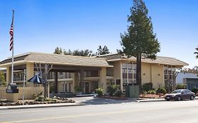 Gilroy Days Inn